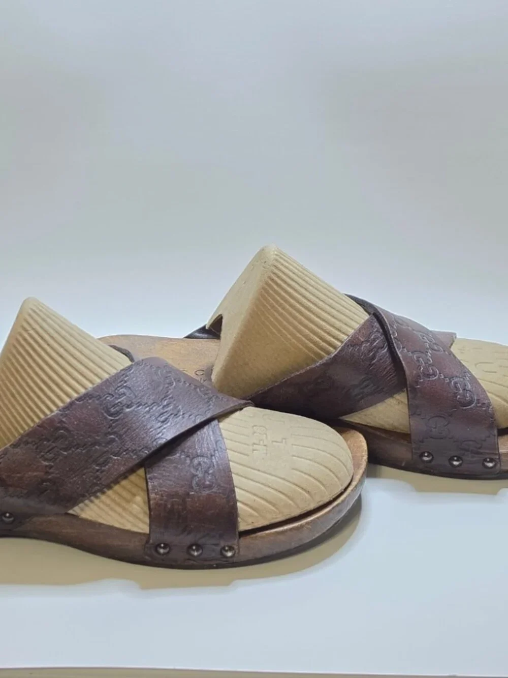 Gucci Guccissima Leather GG Monogram Wooden Cross Over Slide Sandals Sz. 9.5 USA